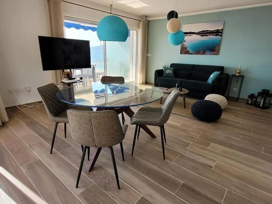 1 Bed Apartment With Sea Views Antibes