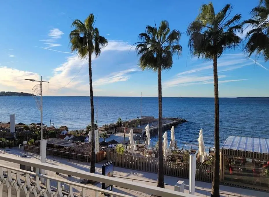 1 Bed Apartment With Sea Views Antibes 0*,  France